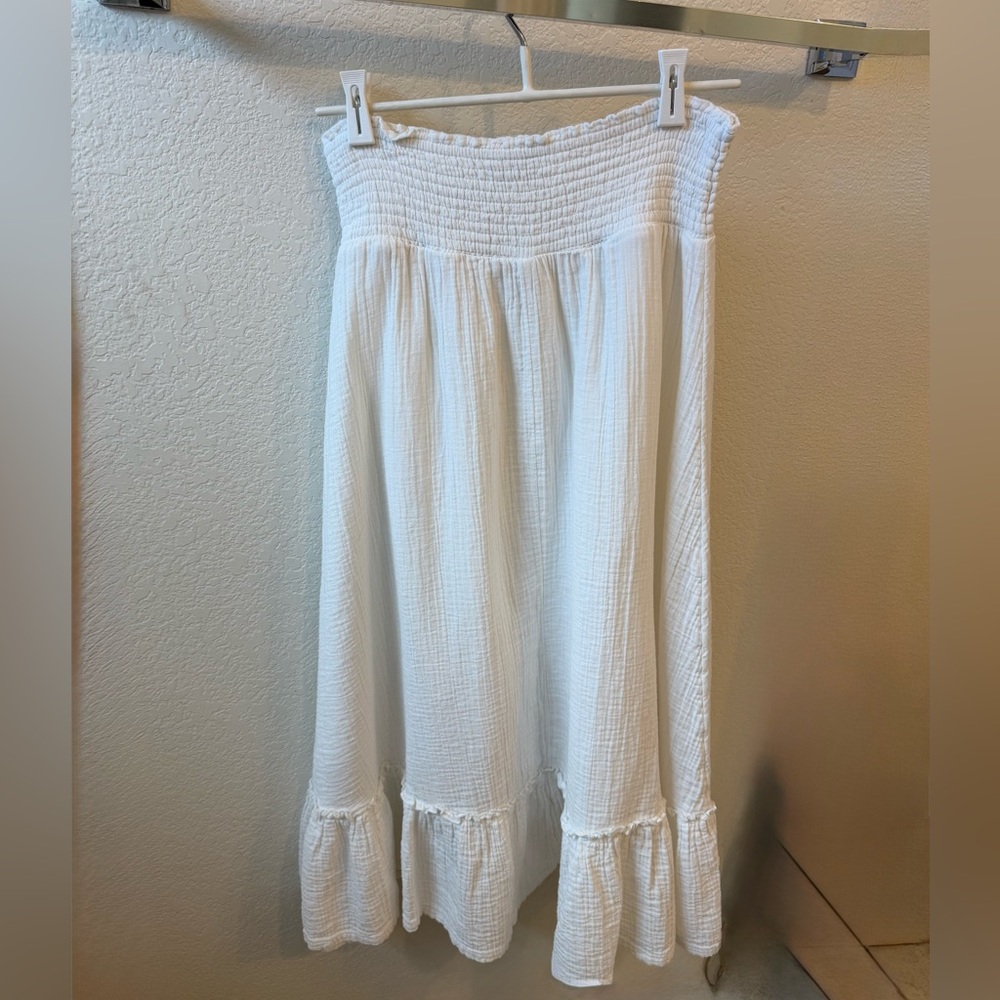 Quince White Textured Smocked Waistband Skirt